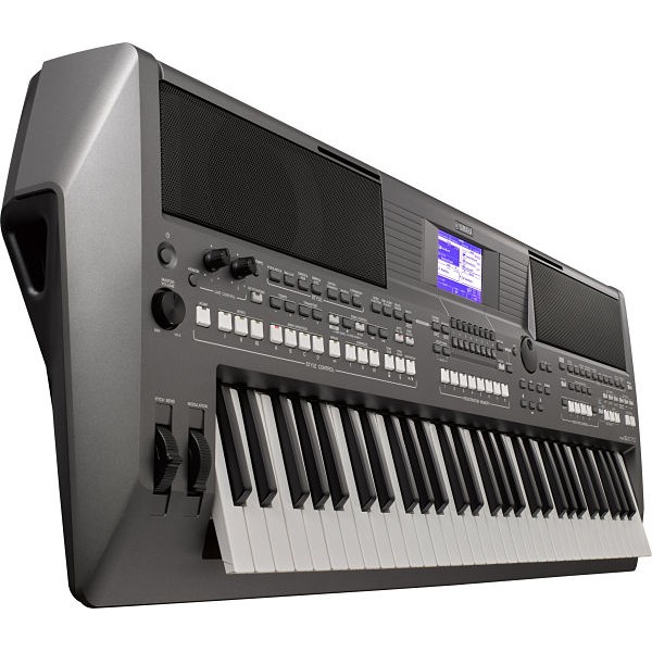 Teclado Profesional Yamaha PSR-S670